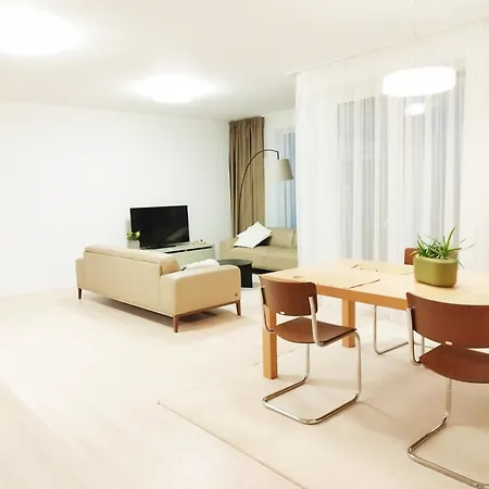 View 27 オロモウツ